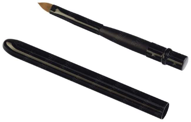 Кисть для губ 9 см.